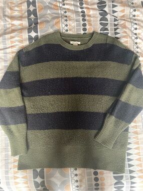 Billabong Olive Green and Black Striped Crewneck Sweater